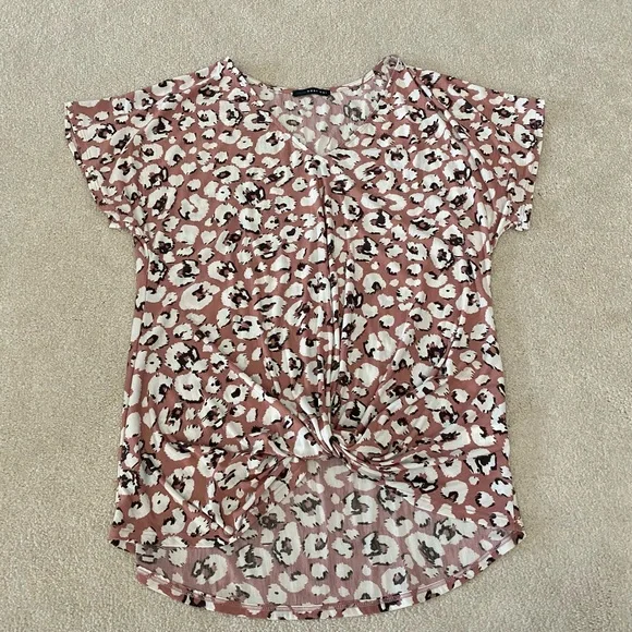 West kei Pink and white leopard top - Picture 2 of 5